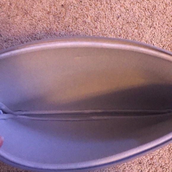 computer case - Picture 3 of 3